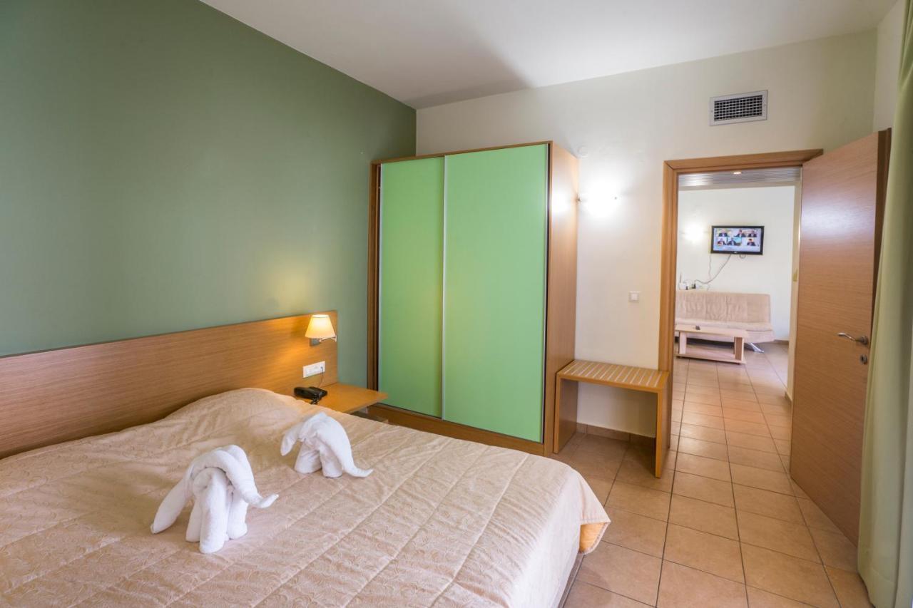 Athina Beach Hotel 카토다라초 객실 사진